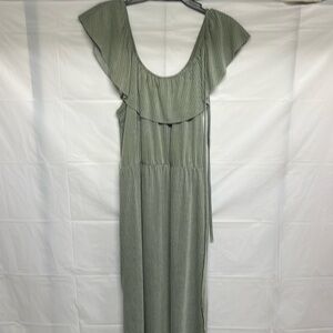 Hem & Thread Flowy Maxi Dress